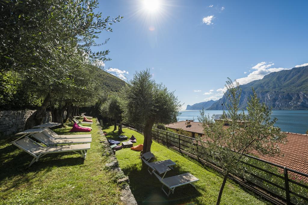 Aparthotel Torbole 3*